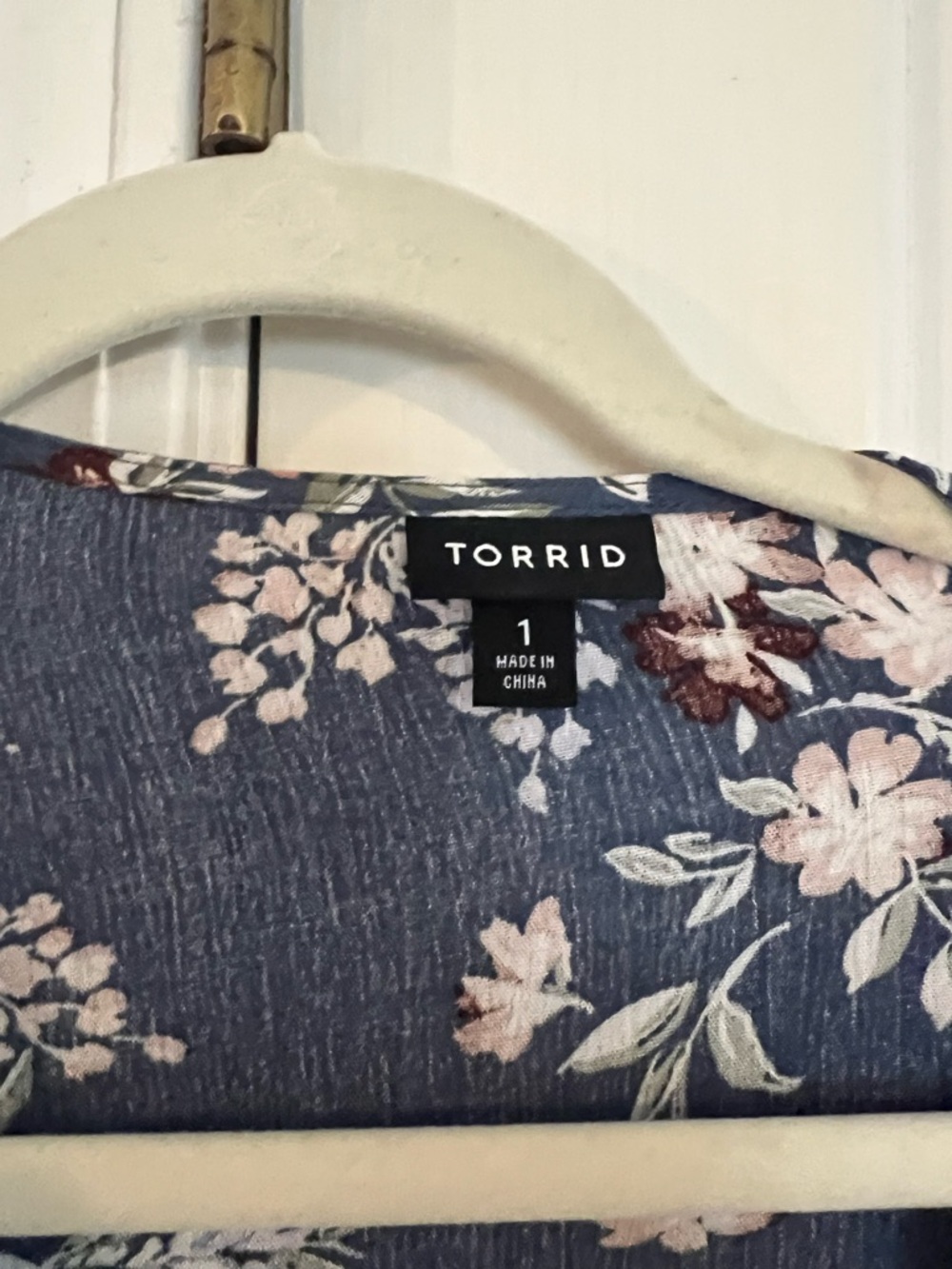 Torrid Navy Floral Crochet-Trim Tie-Front Blouse - Picture 2 of 2